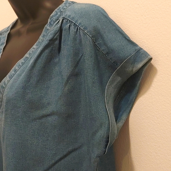 Gap Short Sleeve Blouse Size Small - Picture 2 of 10